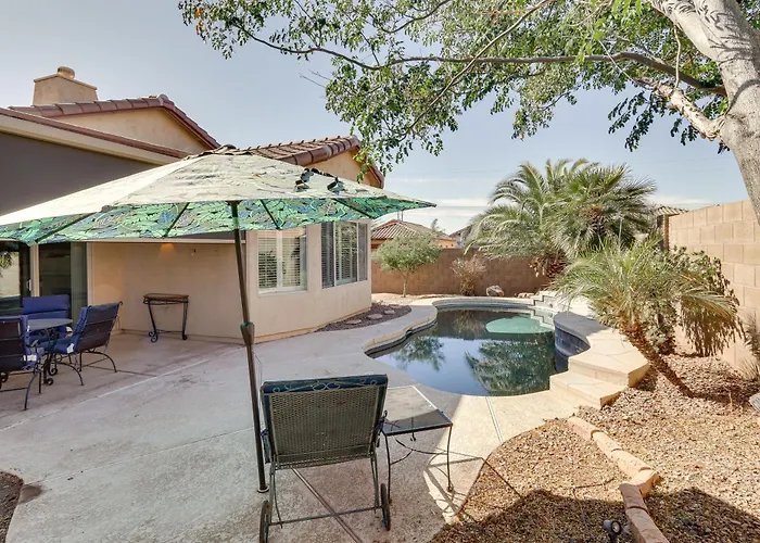 Mtn Views: Family-friendly Getaway! Holiday home